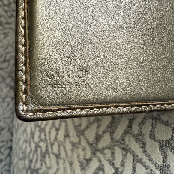 Gucci Embossed Leather Wallet - Picture 4 of 9